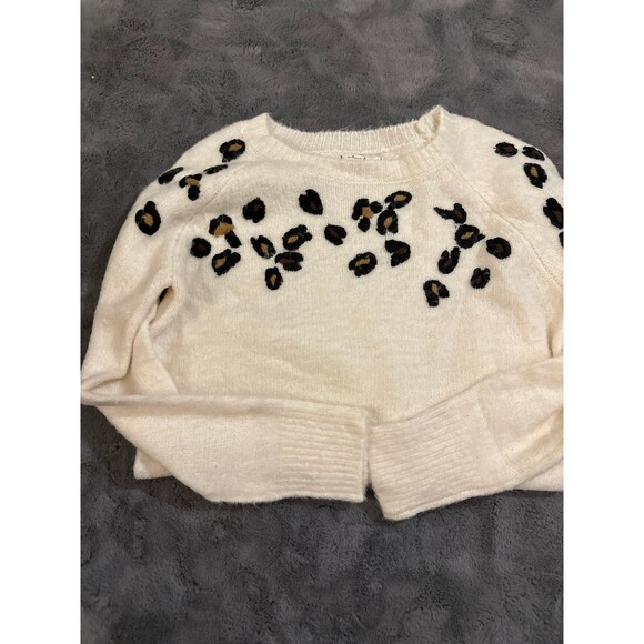Willow & Clay Ivory Cheetah Print Sweater - Picture 5 of 6